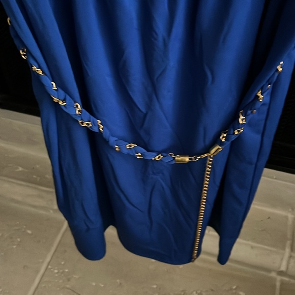 Thalia Sodi embellished cold shoulder dress - Picture 3 of 5